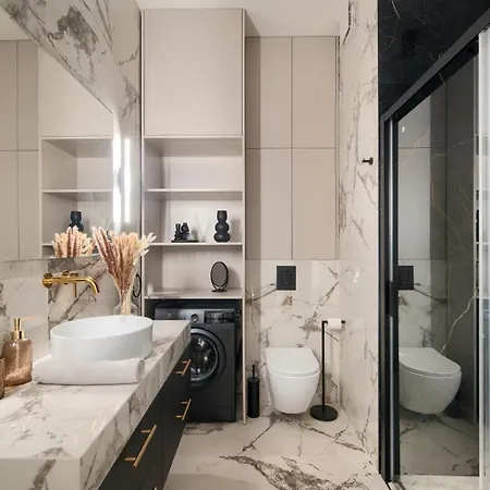 Heart Of Next To Old Market Square