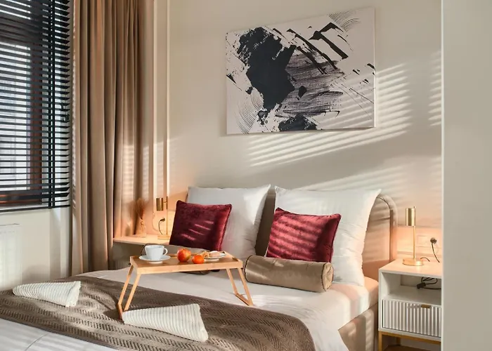 Heart Of Next To Old Market Square * بوزنان